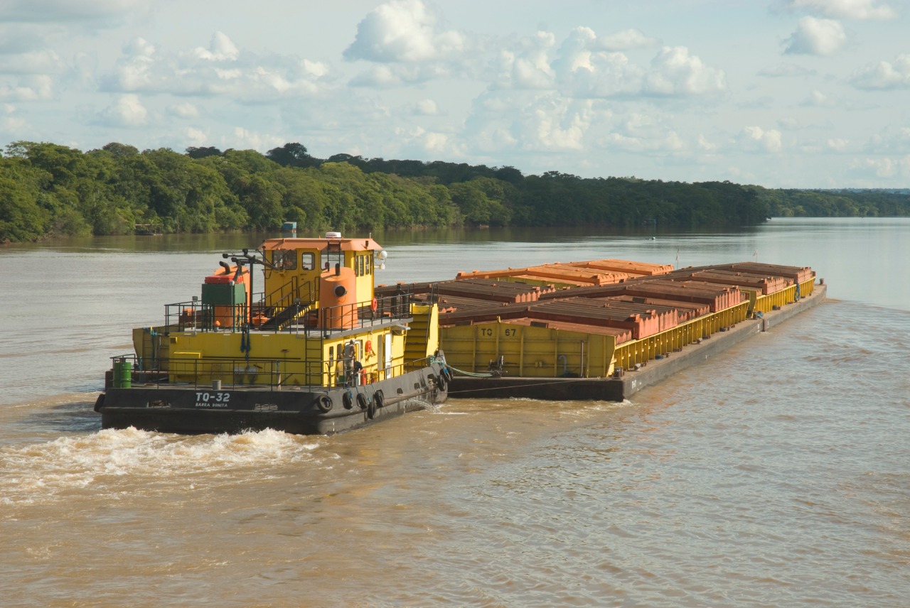 Leia mais sobre o artigo Brasil e Paraguai realizam ação em Itaipu para melhorar a navegabilidade e o trânsito de cargas no Rio Paraná