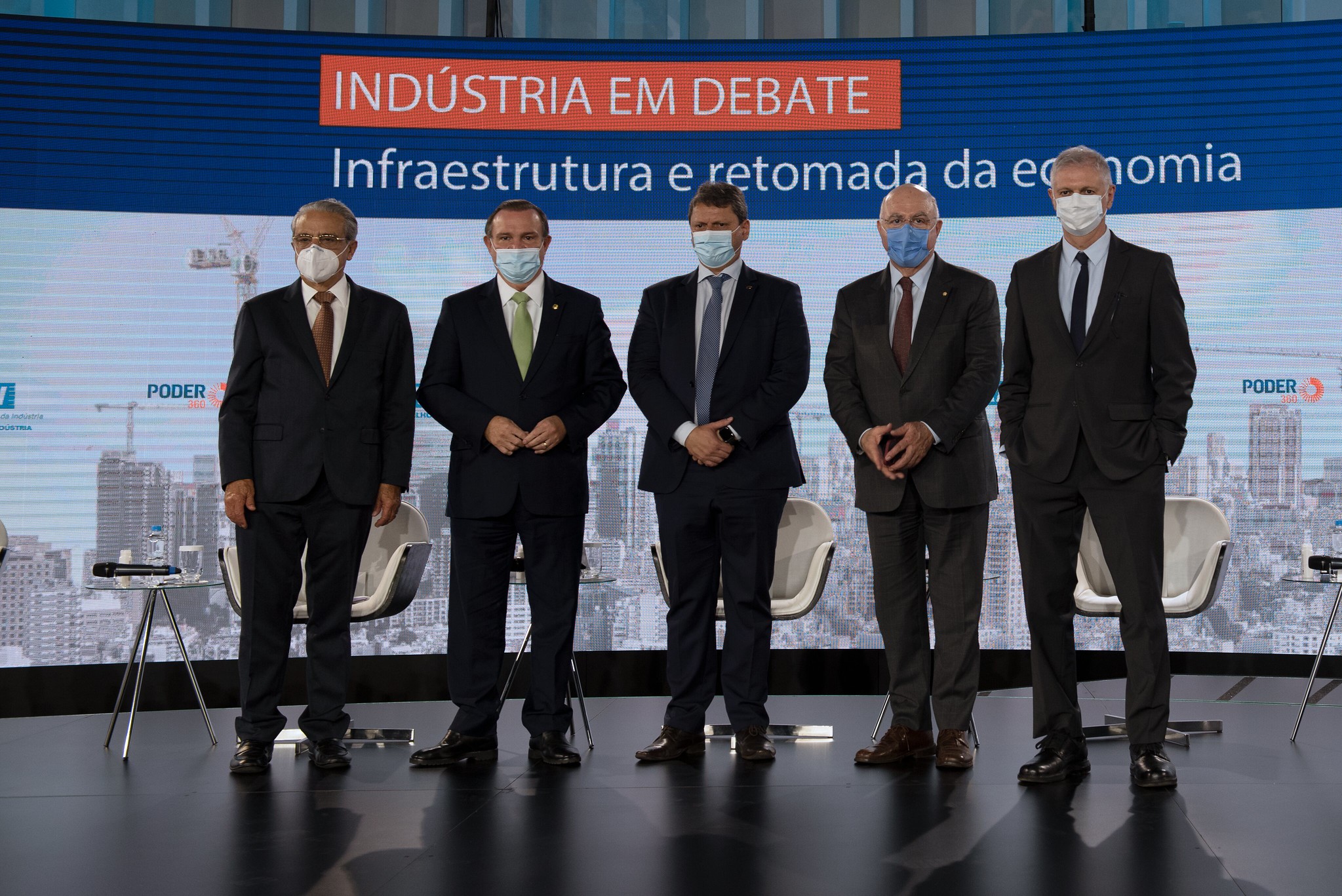 Leia mais sobre o artigo Presidente da Frenlogi e ministro da Infraestrutura participam de debate promovido por CNI e Poder360