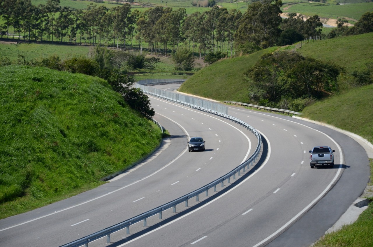 Leia mais sobre o artigo Governo sanciona lei que amplia uso do Fundo Garantidor de Infraestrutura (FGIE)