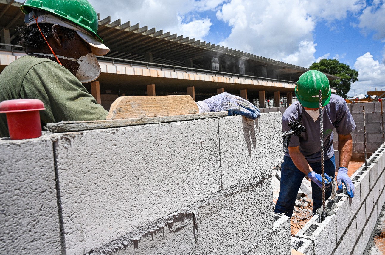 Leia mais sobre o artigo Setor da construção civil terá crescimento de 5% em 2021, estima CBIC