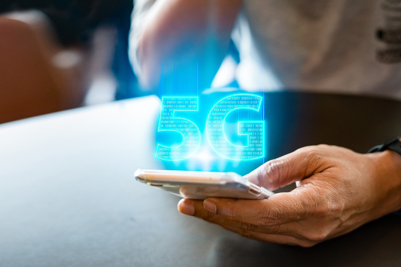 Leia mais sobre o artigo Leilão do 5G arrecada R$ 46,79 bi e atrai 6 novas empresas para oferta de internet móvel