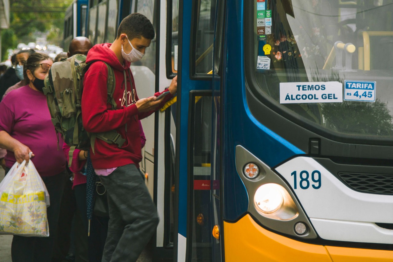 Leia mais sobre o artigo Senado aprova subsídio federal para transporte público metropolitano