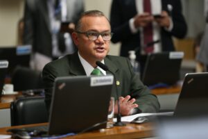 Leia mais sobre o artigo Comissão aprova requerimento do presidente da FRENLOGI para diligência em Mato Grosso e na Bolívia 