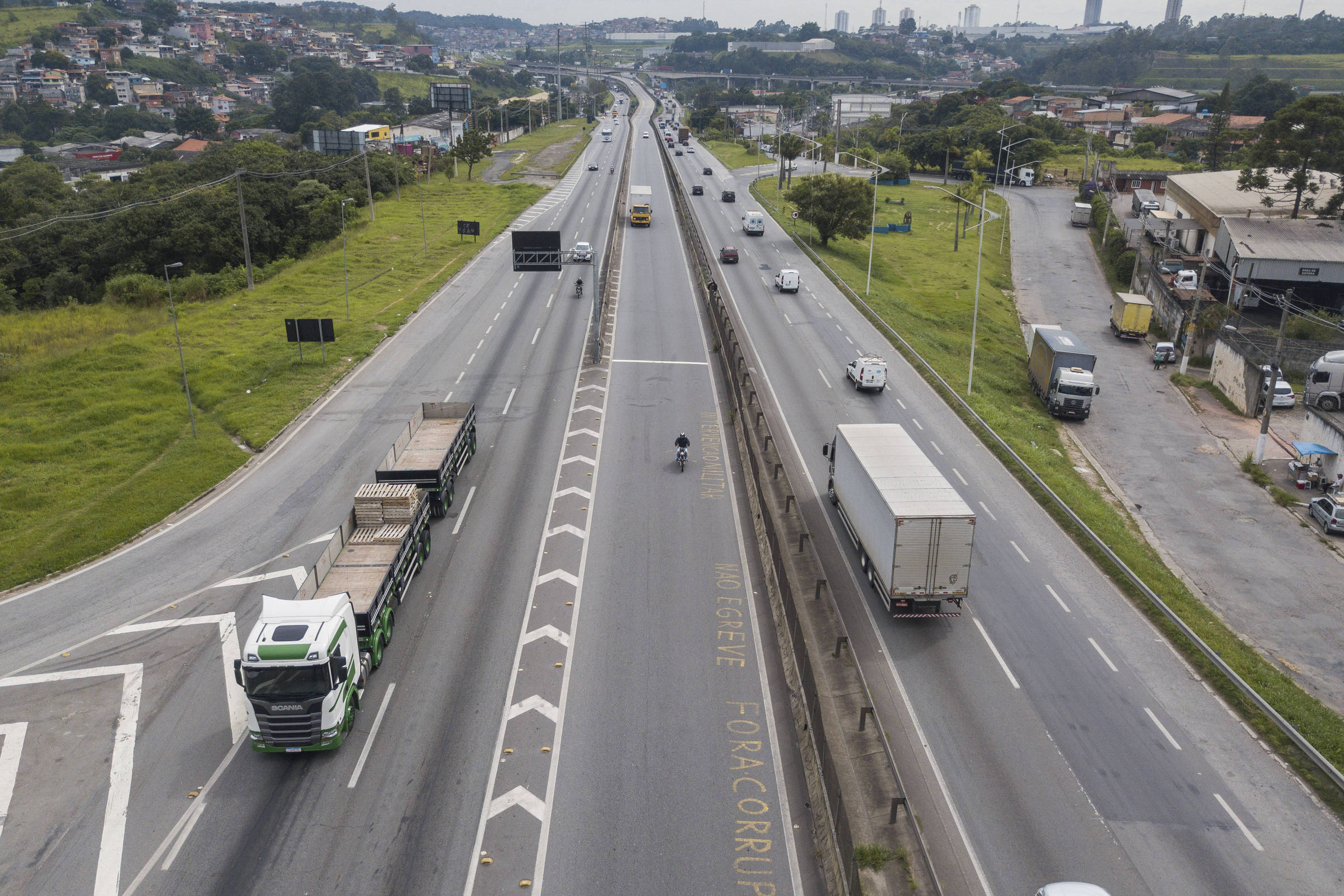 Leia mais sobre o artigo Rodovias federais em São Paulo devem receber R$ 20 bi em investimentos; veja obras