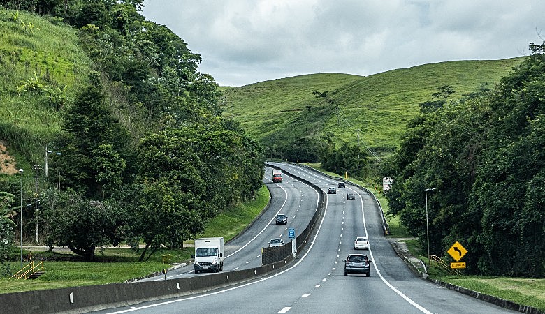 Você está visualizando atualmente Governadores preveem novas concessões de rodovias até 2026