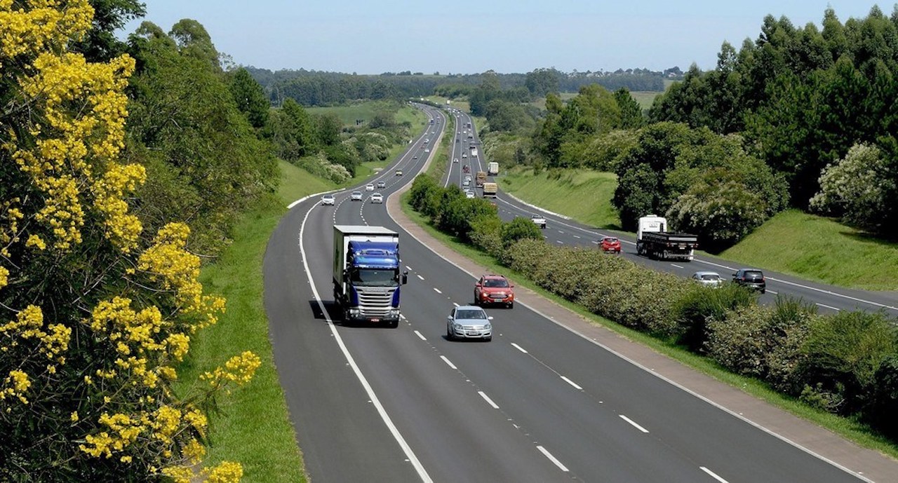 Você está visualizando atualmente “Concessões inteligentes” de rodovias em 2025, anuncia ministro