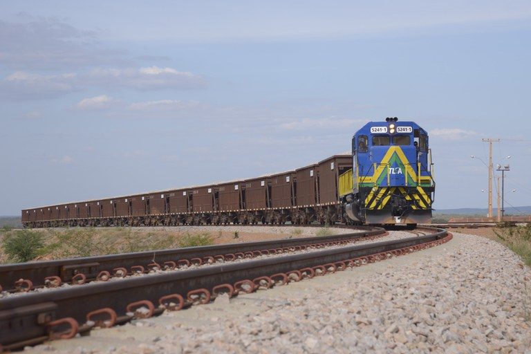 Você está visualizando atualmente Comissão debate a concentração das operações ferroviárias no Brasil e suas implicações