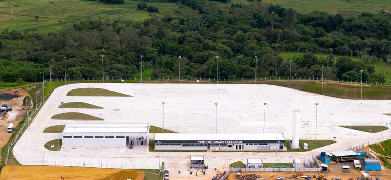 Você está visualizando atualmente ANTT e CCR RioSP inauguram ponto de parada e descanso para caminhoneiros na Via Dutra