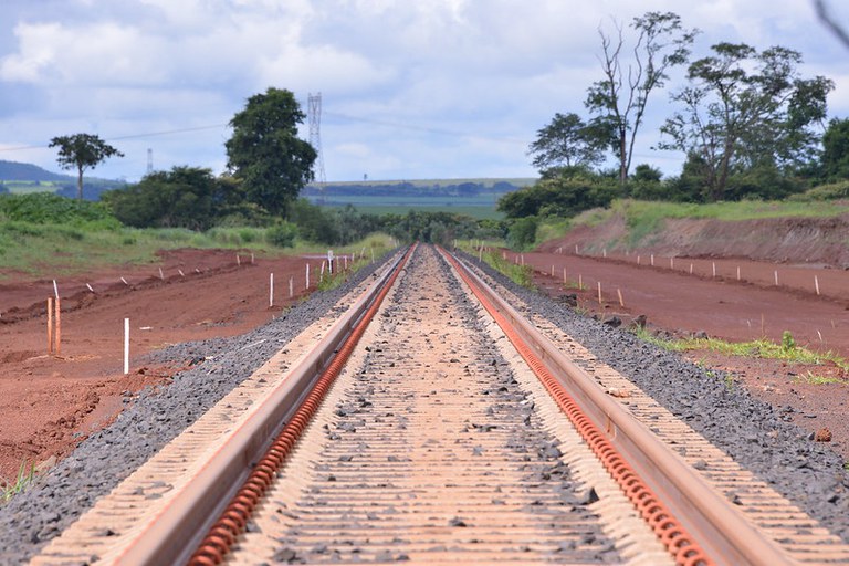 Você está visualizando atualmente Trecho da Ferrovia Norte-Sul é selecionado no PPI para novos investimentos