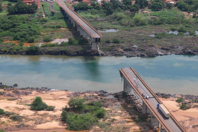 Você está visualizando atualmente Presidente da FRENLOGI solicita MP para recuperação urgente de pontes e viadutos