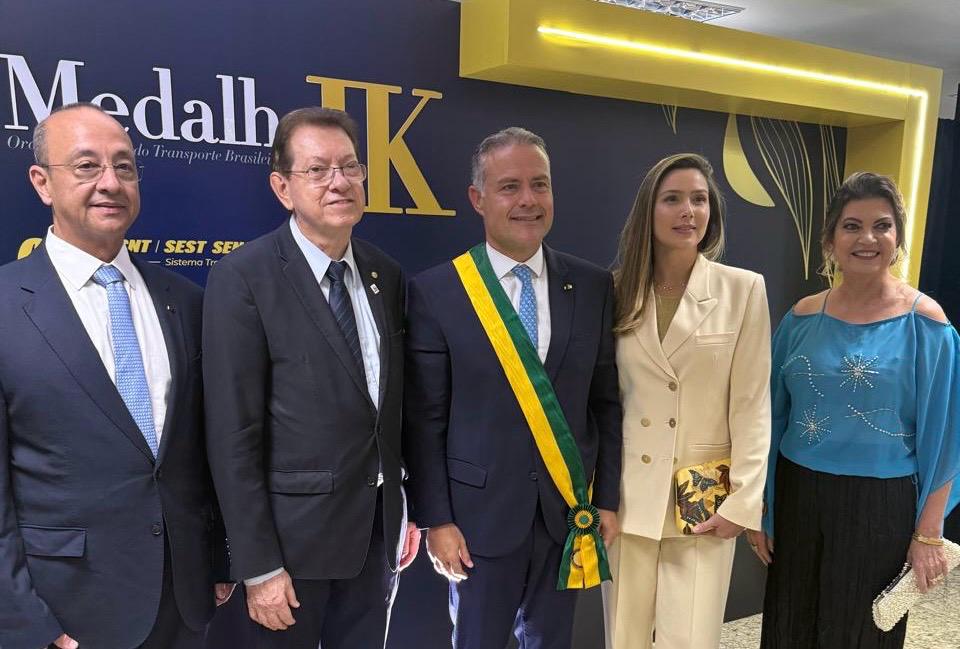 Leia mais sobre o artigo CNT entrega Medalha JK; FRENLOGI marca presença no evento